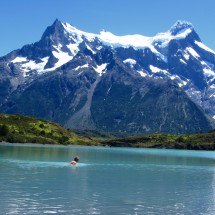 Swimming on St. Stephen's Day in the Lago Nordenskjöld